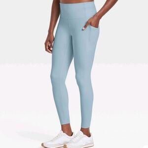 NWT All in motion dynamic flex high rise pocketed 7/8 leggings
